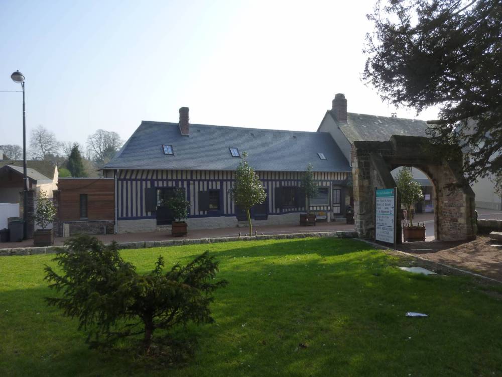 ETS Boucourt